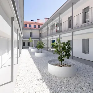 Triana Pages Oasis By Valcambre Siviglia
